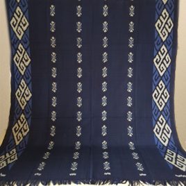 Kain Tenun Blanket motif toraja navy